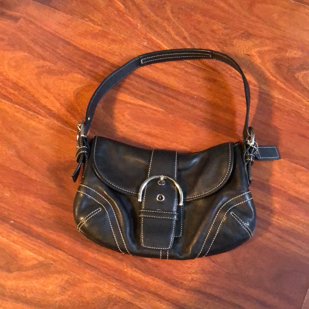 autenthic coach hand bag